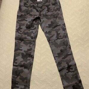 Camouflage Skinny Pants